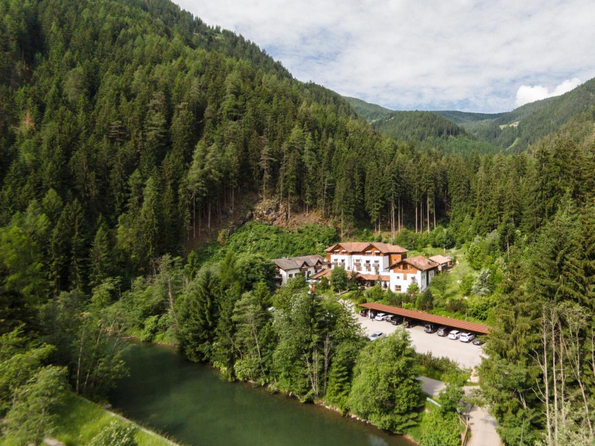 Hotel Bad Schoergau Sarentino Exterior foto